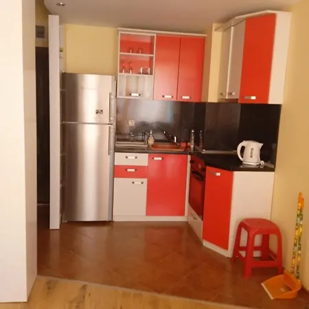 8 8 Apartment Primorsko