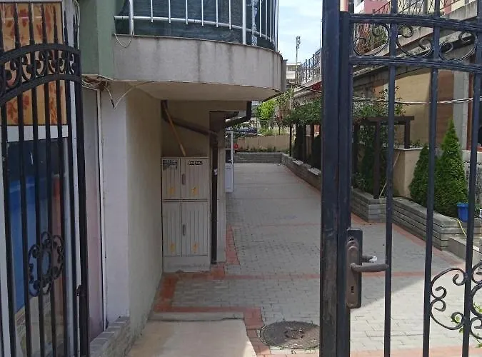 8 8 Διαμέρισμα